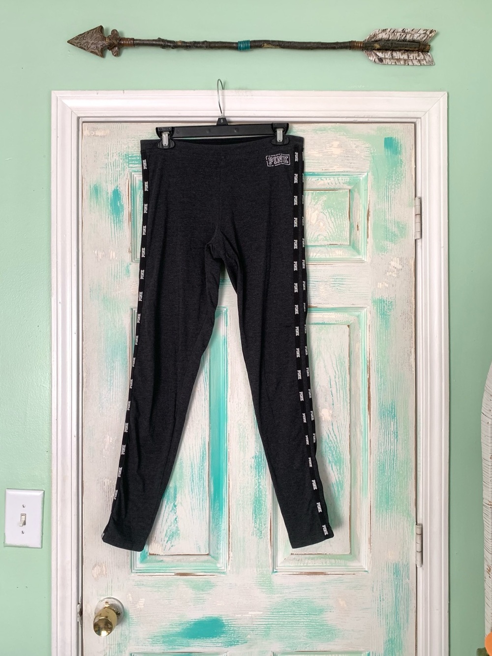 PINK Victoria’s Secret Grey Logo Leggings Size Medium